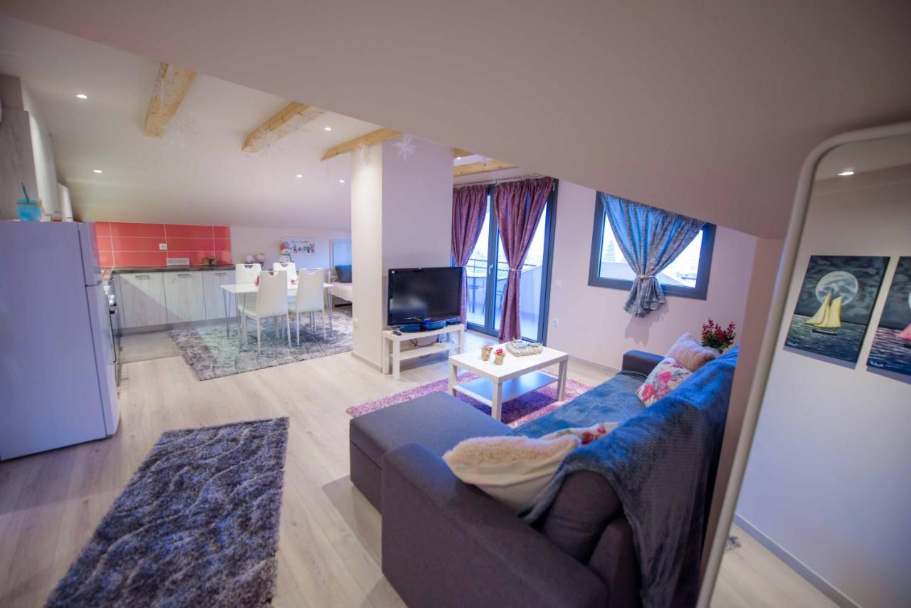 New Loft Polixeni Appartement Ioannina Buitenkant foto